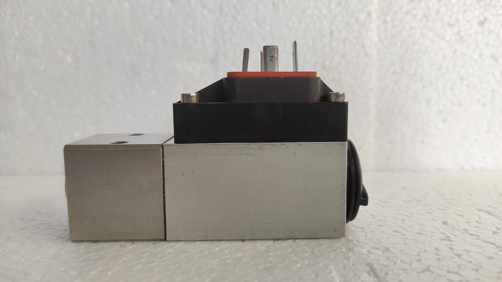 admin/uploads/uploads/Danfoss MBS 5100 Pressure Transmitter_1.webp